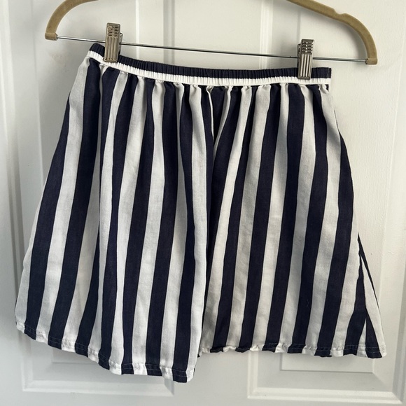 LC Lauren Conrad Strip Dkirt - Picture 2 of 6